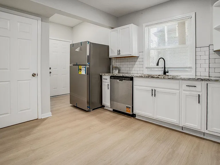 3408 Bellefontaine Ave — Photo 15