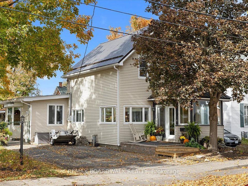 1st image of 115 Mary St
