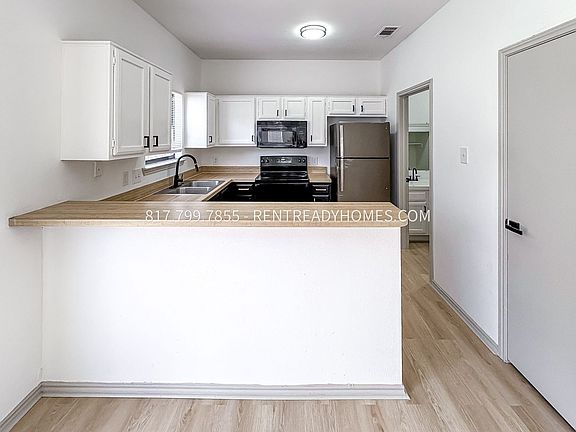 3rd image of 611 Oriole Blvd APT 2003