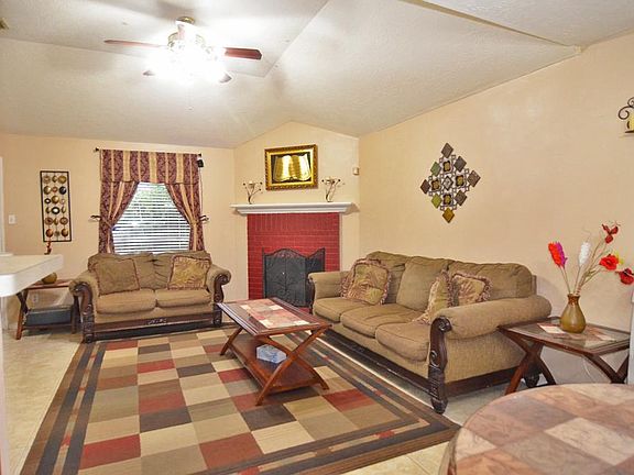 5th image of 19806 Laurel Trail Dr