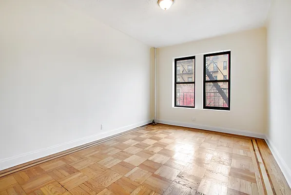 Rented by Compass | media 7