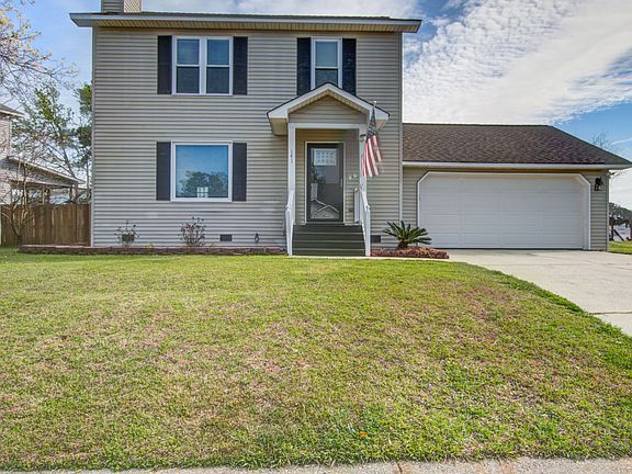 5th image of 141 Persimmon Cir