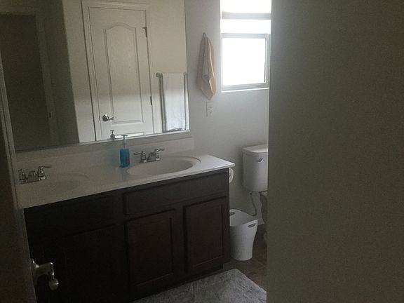 4th image of 5058 E Halifax St