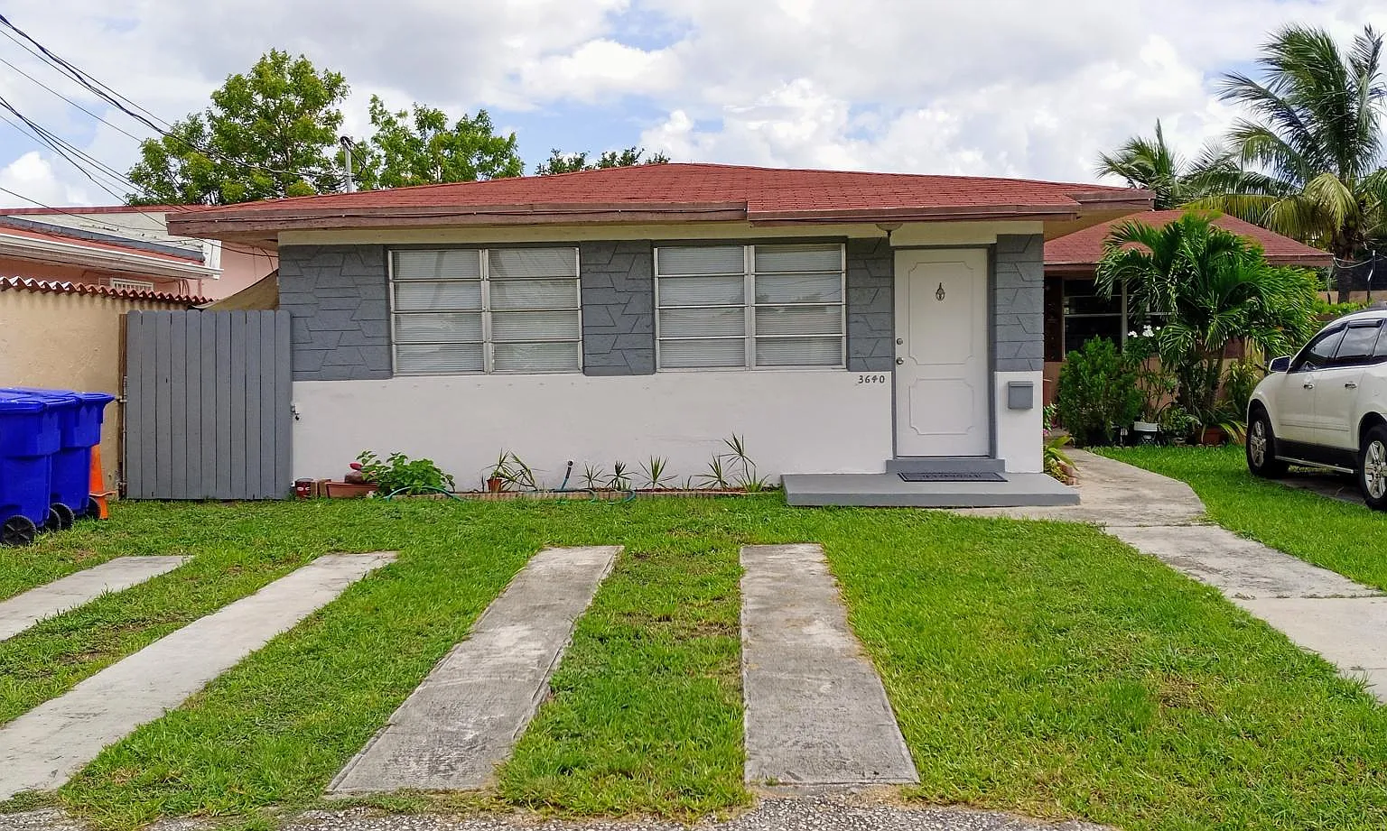 2 bed, 677 sqft, $2,400 — Photo 1