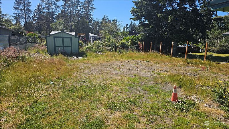 4th image of 27409 W Street