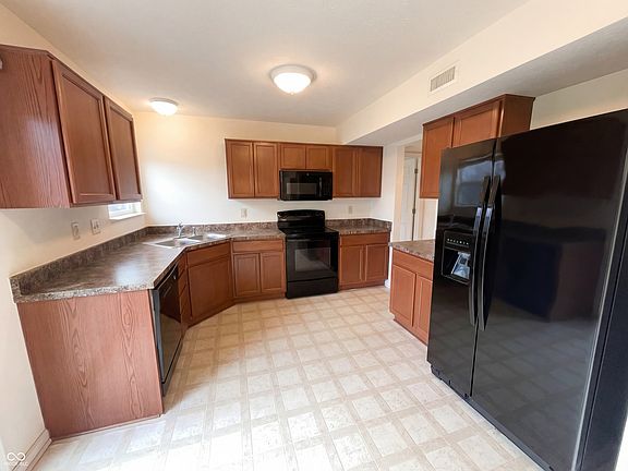 2nd image of 7542 Miesha Ct