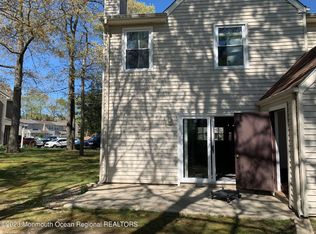17 Townhouse Ln, Little Egg Harbor, NJ