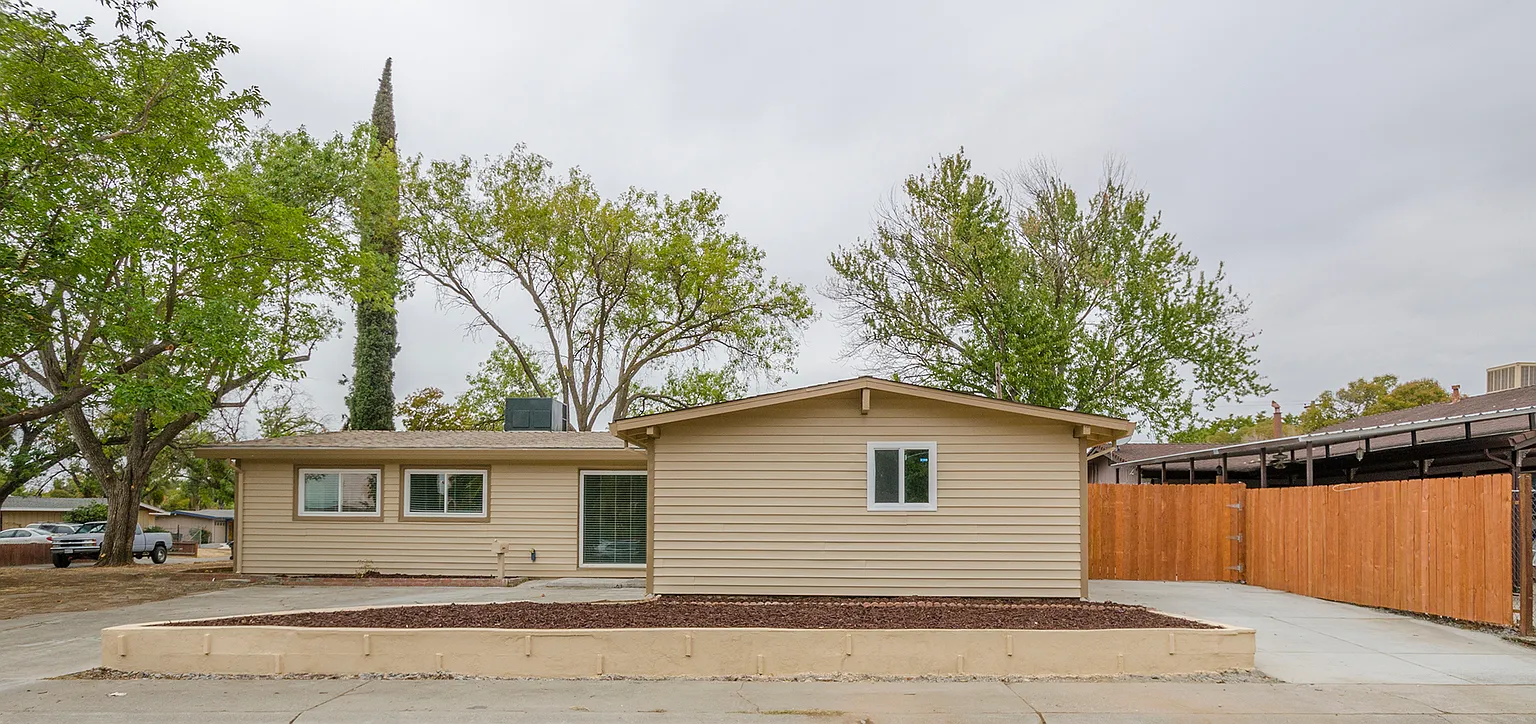 6464 Channing Dr photo 1