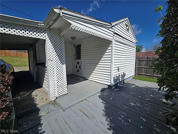 5th image of 55 Hall St