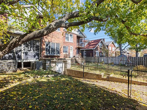 2nd image of 6516 Oakland Ave