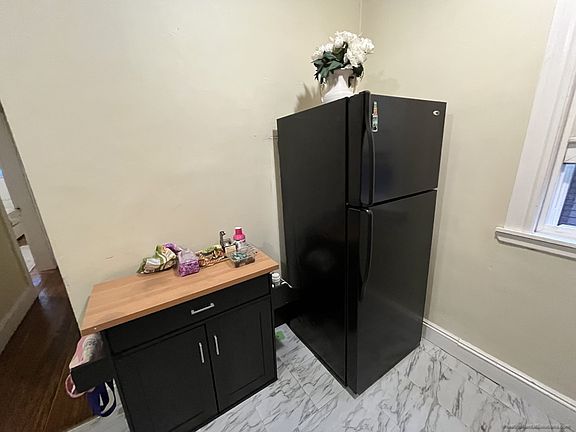 3rd image of 1138 River St APT 2