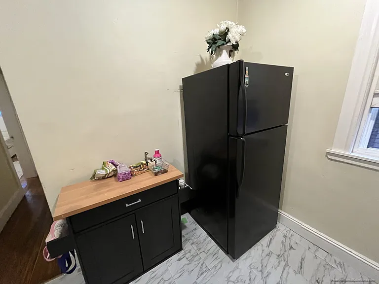 1138 River St #2 — Photo 3