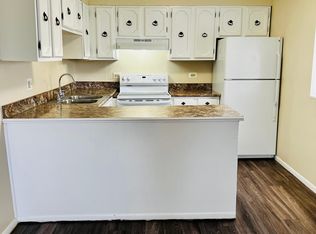 3703 James St #1C, McHenry, IL 60050