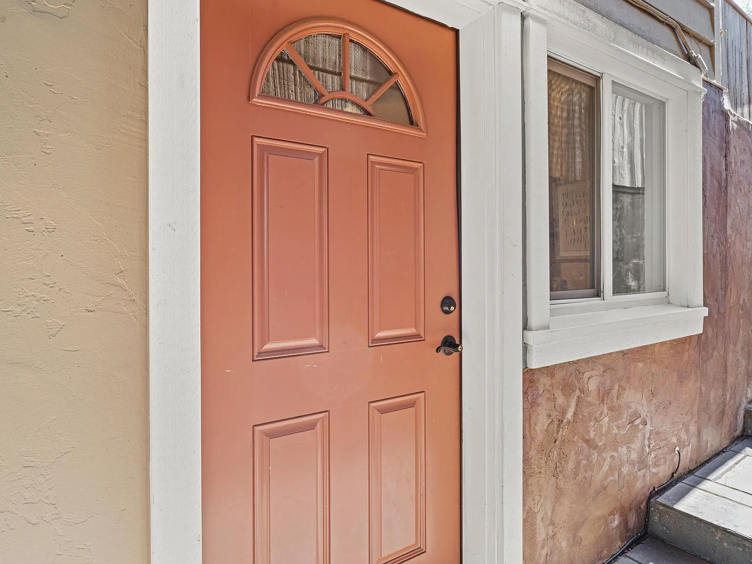 694 Liberty St — Photo 4