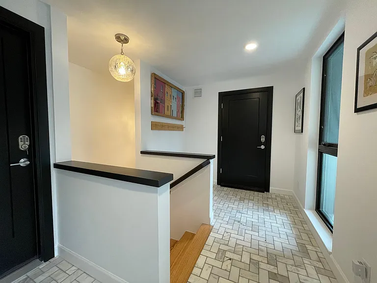 1633 S Logan St #3 — Photo 2