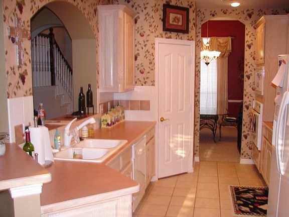 Spacious Kitchen