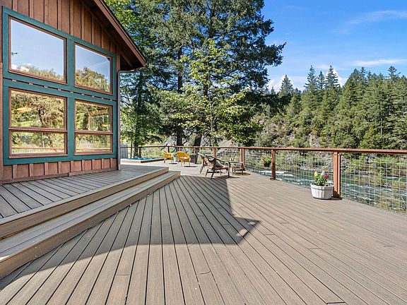 4th image of 470 Gasquet Flat Rd