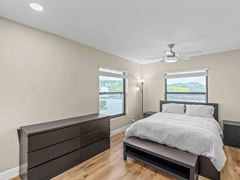 13155 Southfields Rd — Photo 58