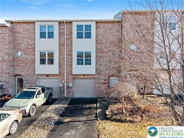 314 Ridgeview Dr, Alburtis, PA 18011