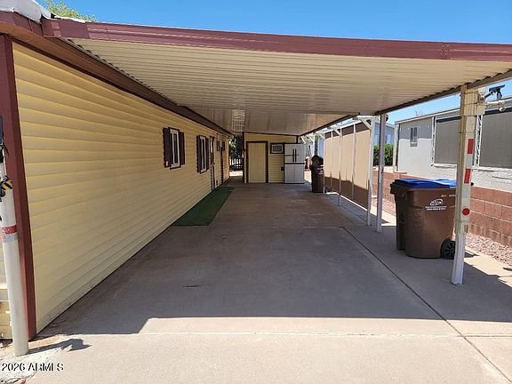 2nd image of 3724 N SOUTH DAKOTA Avenue