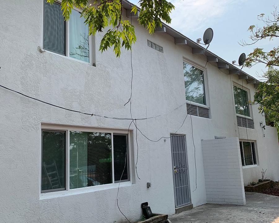 1st image of 1340 San Mateo Blvd SE APT 4