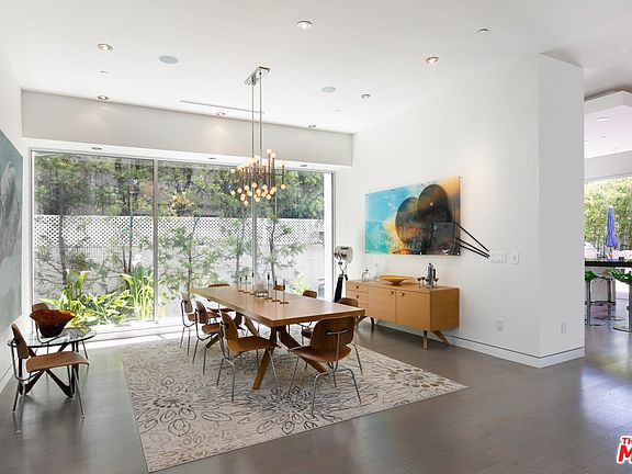 5th image of 809 N Kilkea Dr