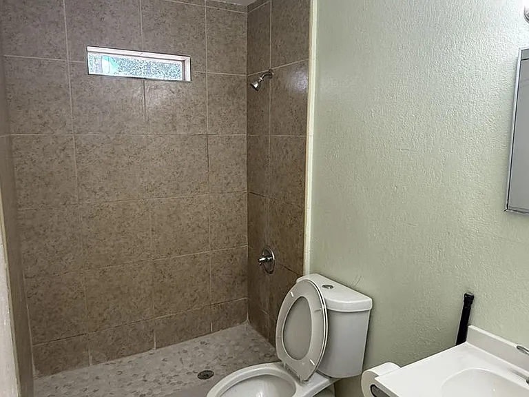 102 Grove St — Photo 8