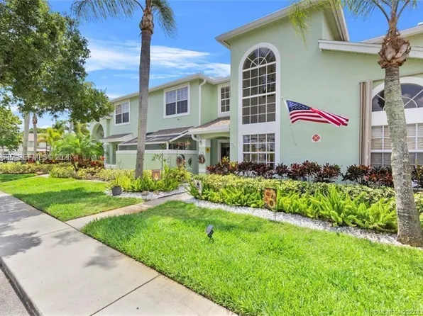 2058 SE Wild Meadow Cir #101, Port Saint Lucie, FL 34952