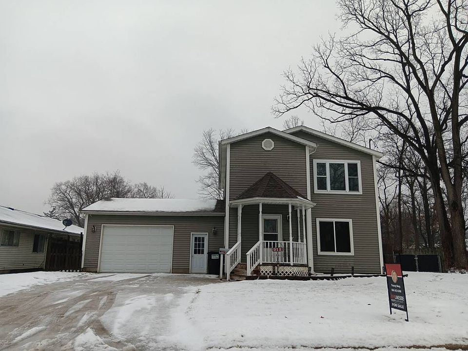 1st image of 212 Darrow St