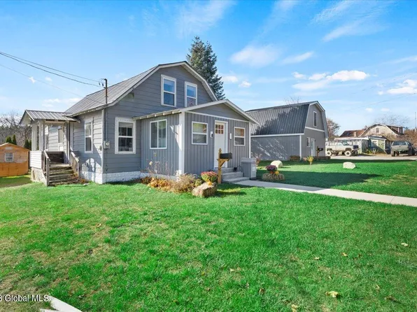 4005 &4007 Main Street, Warrensburg, NY 12885