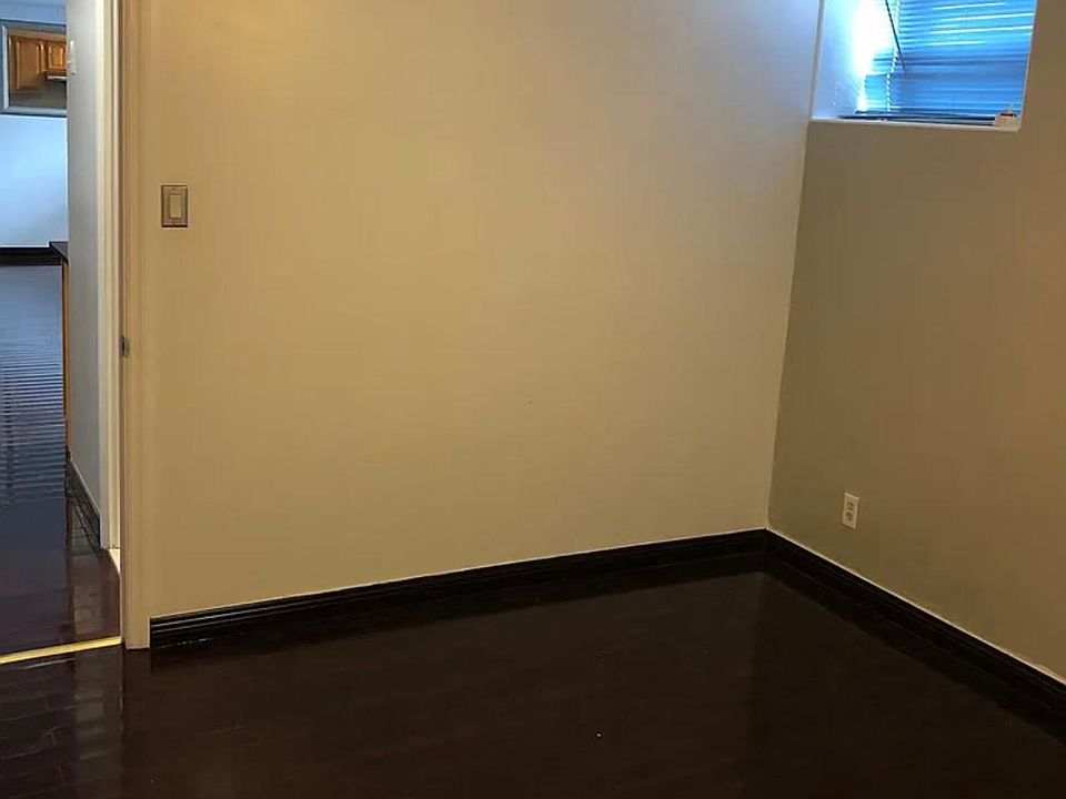 1st image of 90 Kennington St #1