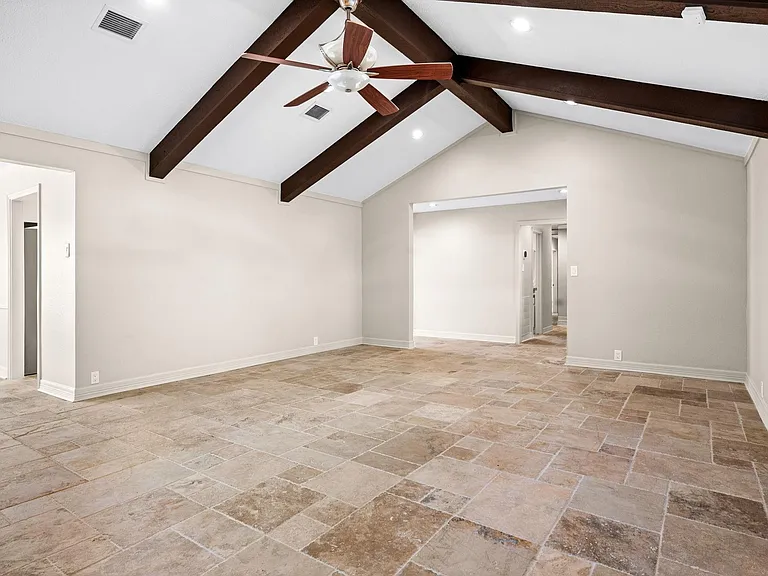 2227 Parana Dr — Photo 10