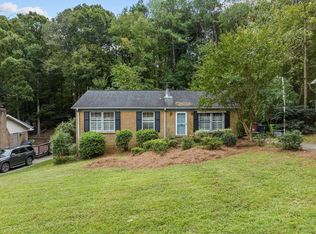 6024 Caledonia St, Raleigh, NC 27609