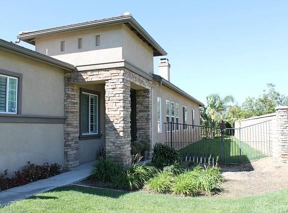 4th image of 2378 S Vicentia Ave