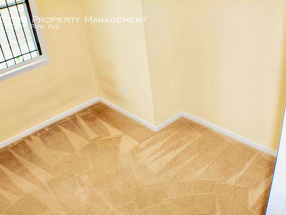 5th image of 2322 N Park Ave