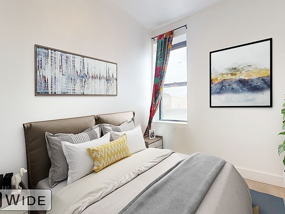 4th image of 3044 32nd St APT D4