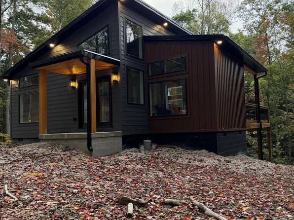 29 Joyful Springs Rd, Zoe, KY 41397