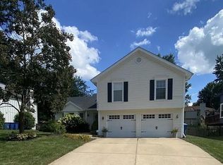 1621 Welleslay Ln, Liberty, MO 64068
