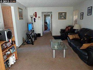 3rd image of 19 Las Moradas Cir