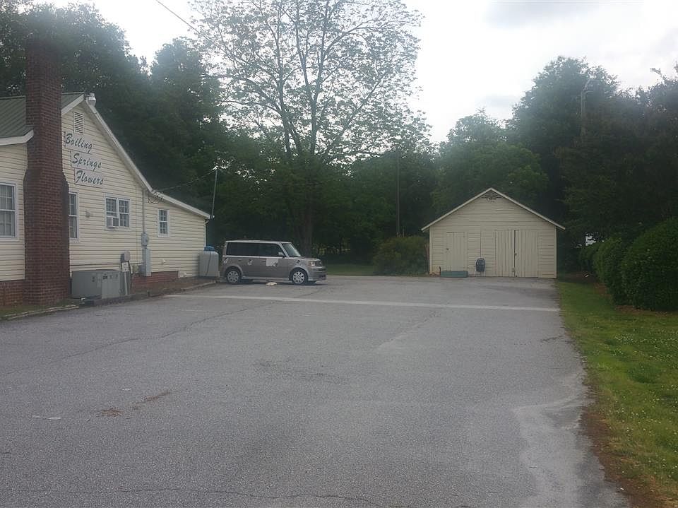 2nd image of 881 Double Bridge Rd