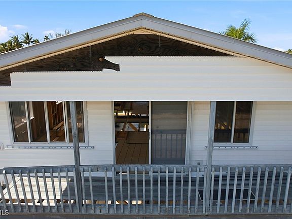 2nd image of 2661 Bamboo St