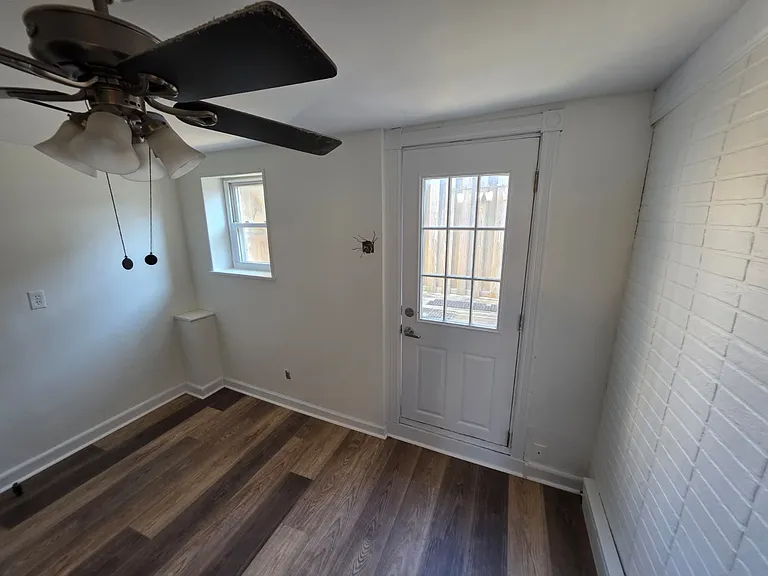 739 Clymer St — Photo 8
