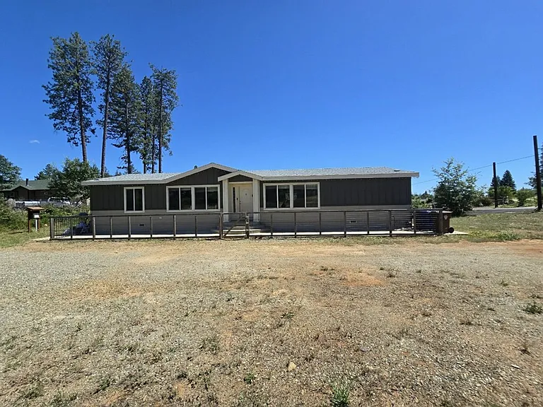 6272 Oak Way — Photo 2
