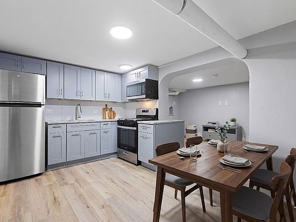 5th image of 1425 North Ave #423