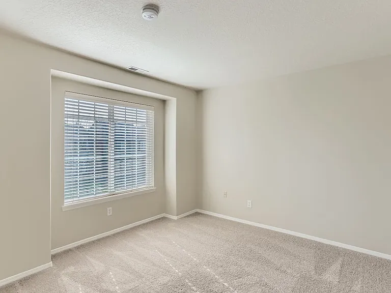 903 SE Elina Ave — Photo 21