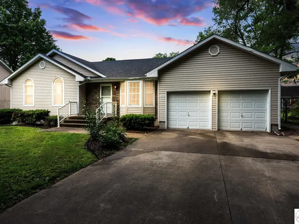 2402 S Kentucky Ave, Sedalia, MO 65301