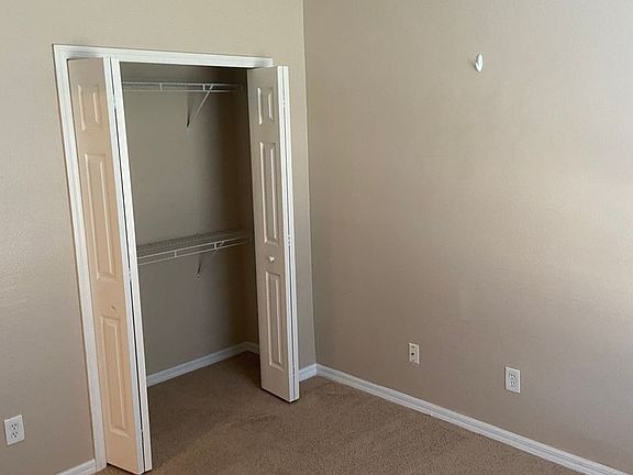 5th image of 628 Madina Cir