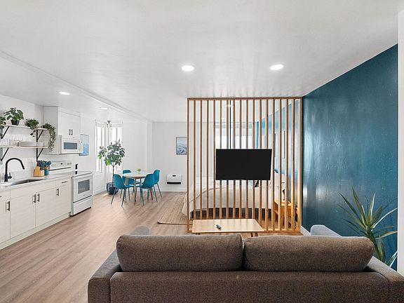 3rd image of 2821 Morena Blvd APT 3