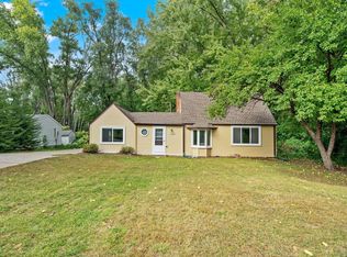 4146 Clover Ave, Vadnais Heights, MN 55127