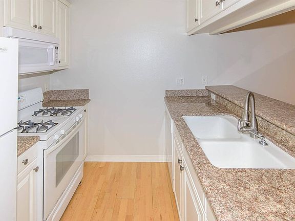 4th image of 3120 Sepulveda Blvd Unit 204